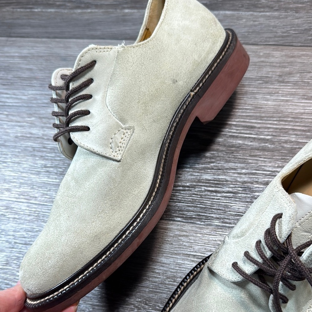 J. Crew Men's Cream Suede Oxfords size 7.5 (b235) - Picture 4 of 7